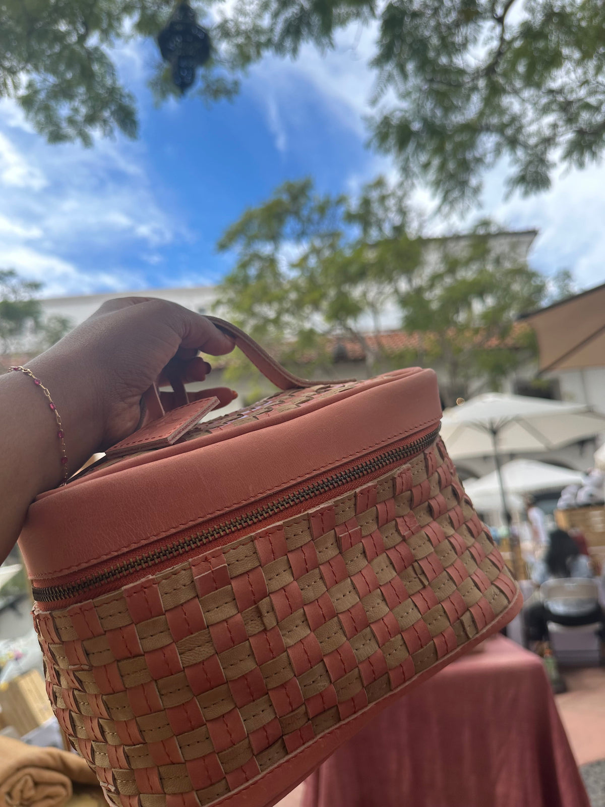 The Kobo Leather Essentials Case in everyday use