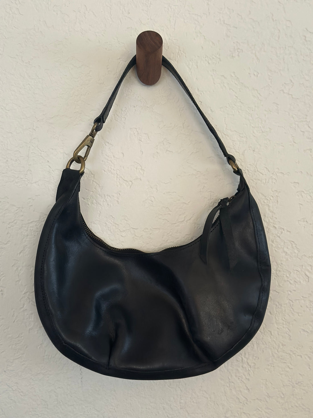 Bella Crescent Shoulder Bag- Salt and Stone