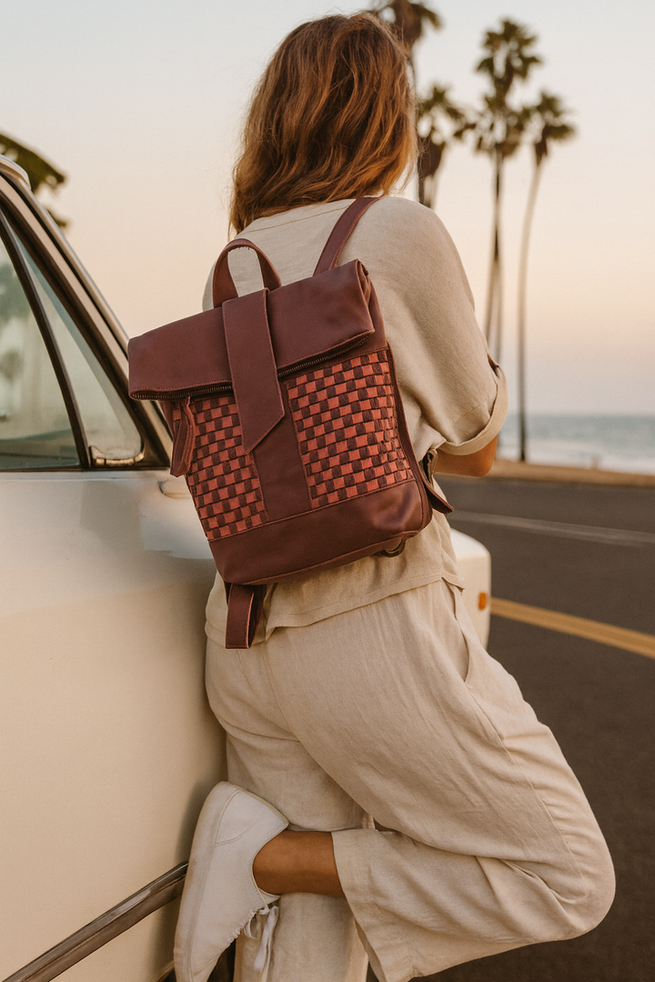 Omo Backpack - Garnet Desert Rose