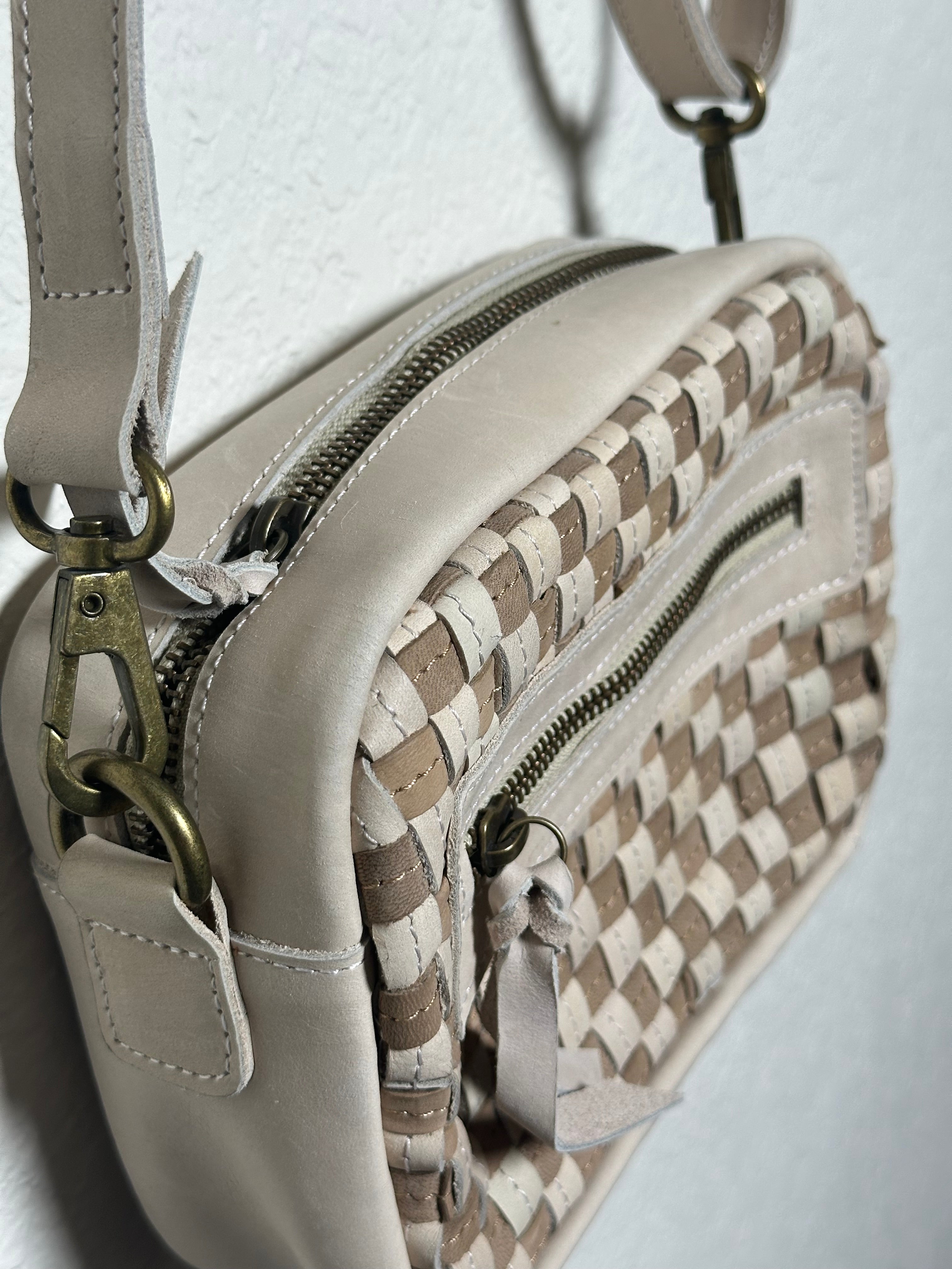ShopYego Gode Bag Sahara Dune – artisan leather crossbody with off-white and sand checkered weave, versatile shoulder or crossbody wear, handmade in Ethiopia