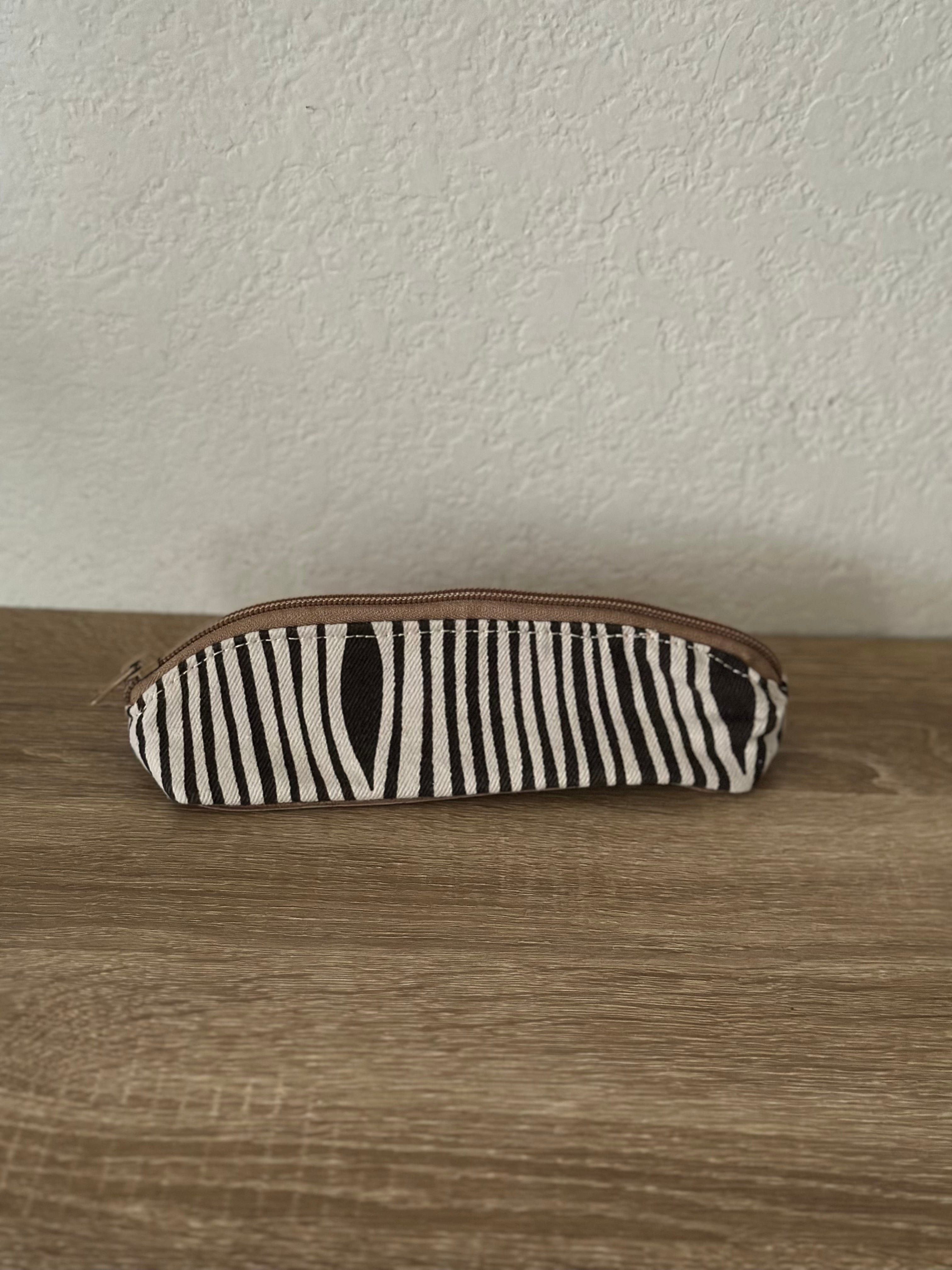 ShopYego Bags Black & White Sebeta Pencase