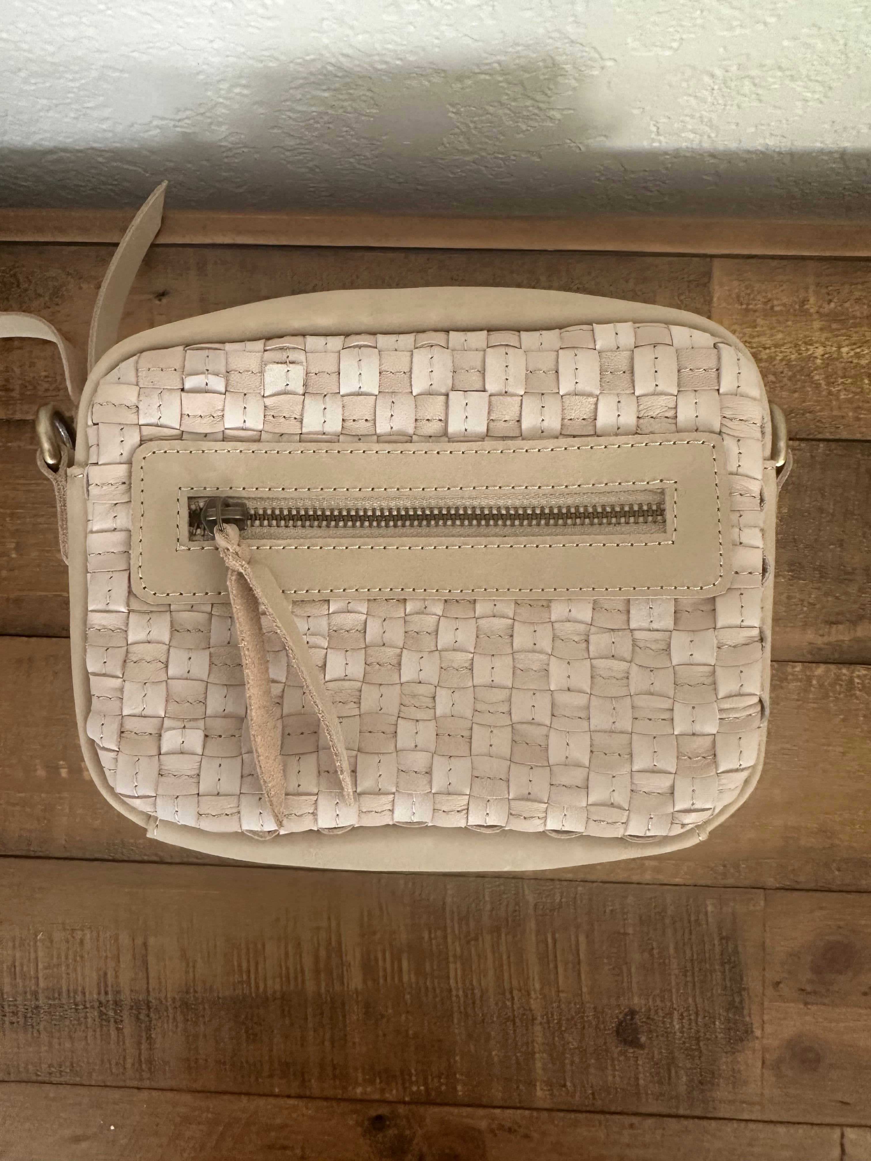 ShopYego Bags Dune Blanc Gode Mini Camera Bag