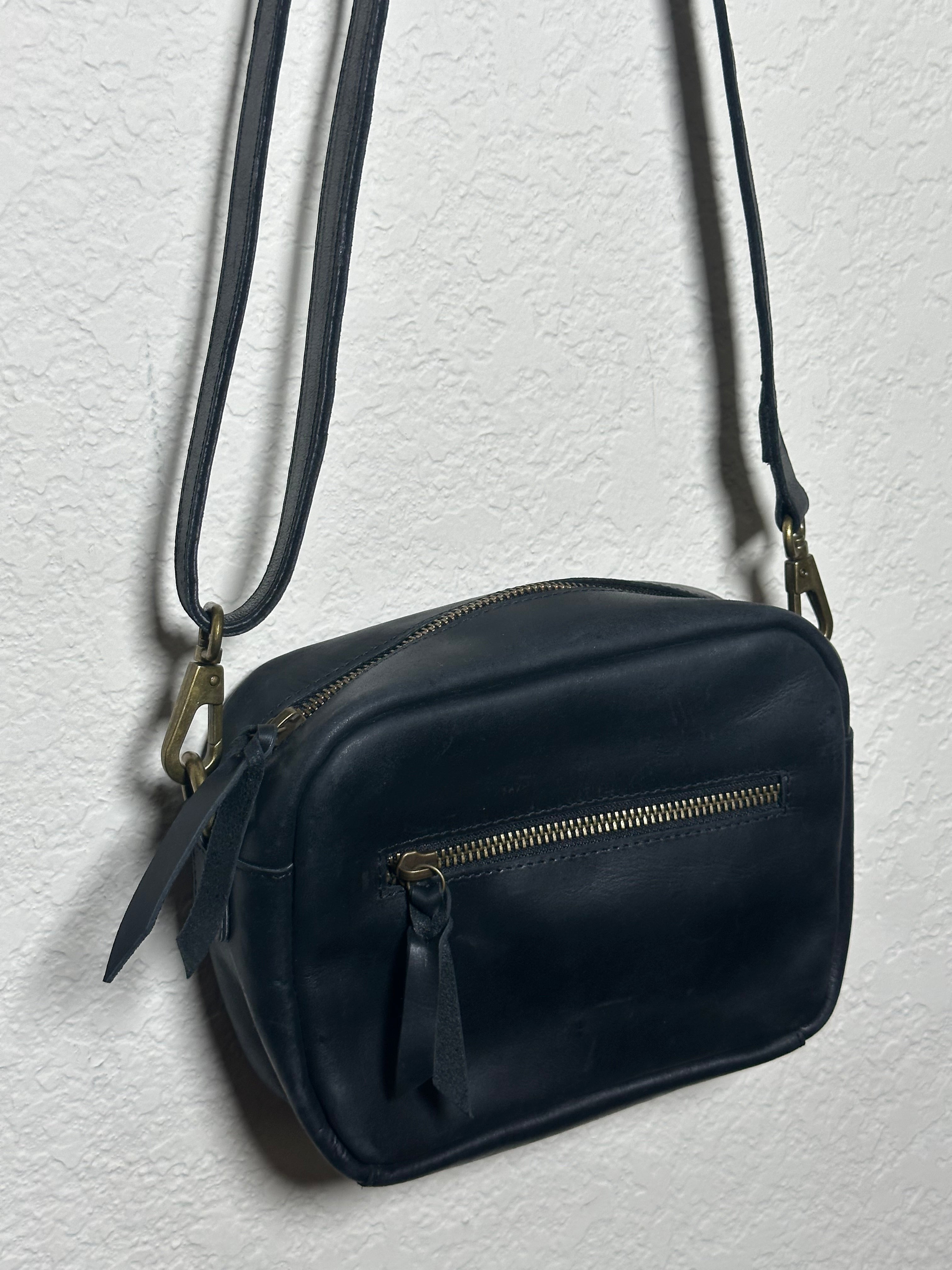 ShopYego Bags Eclipse Noir Gode Mini Camera Bag- Eclipse Noir