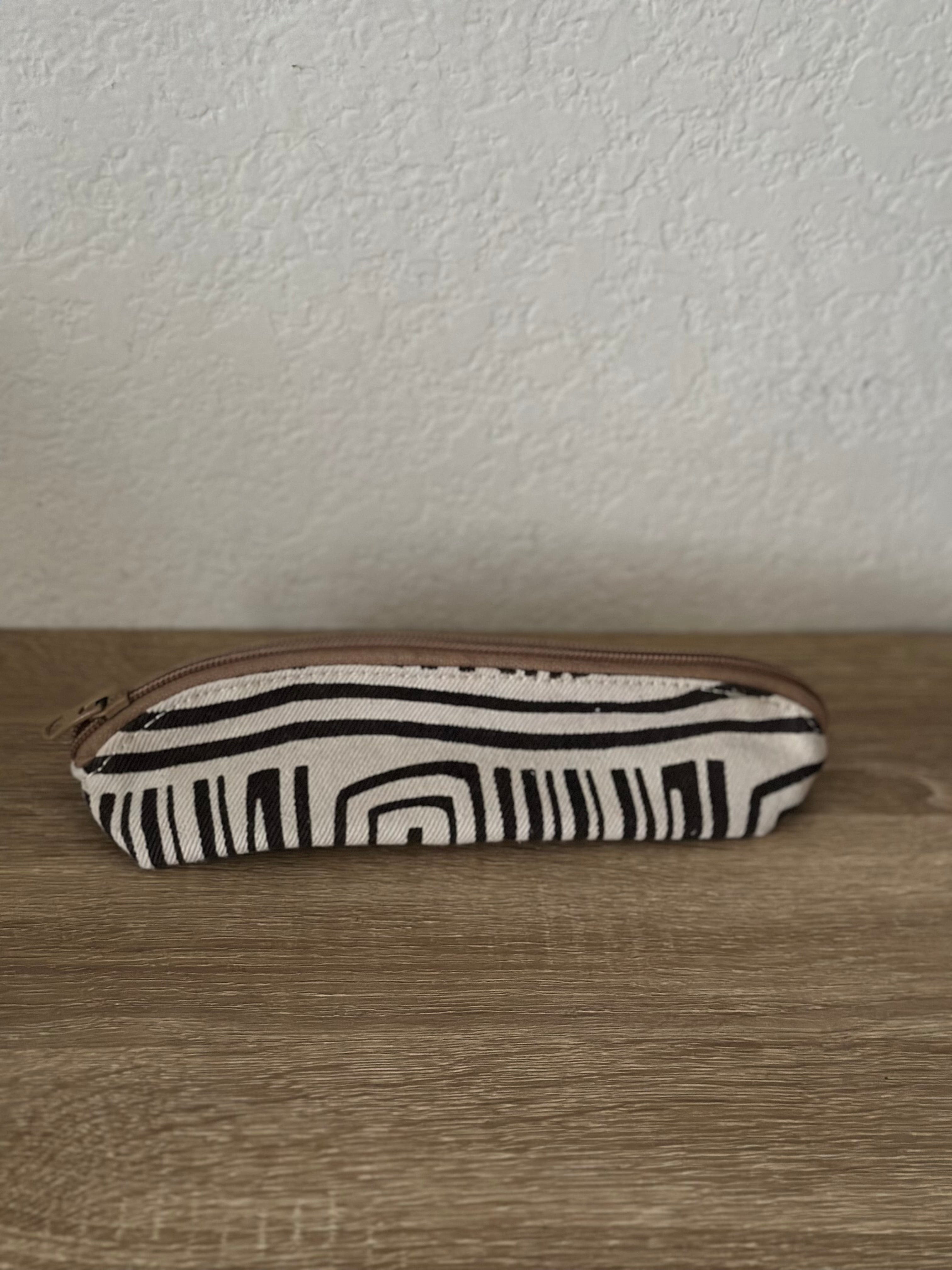 ShopYego Bags Geo Black and White Sebeta Pencase