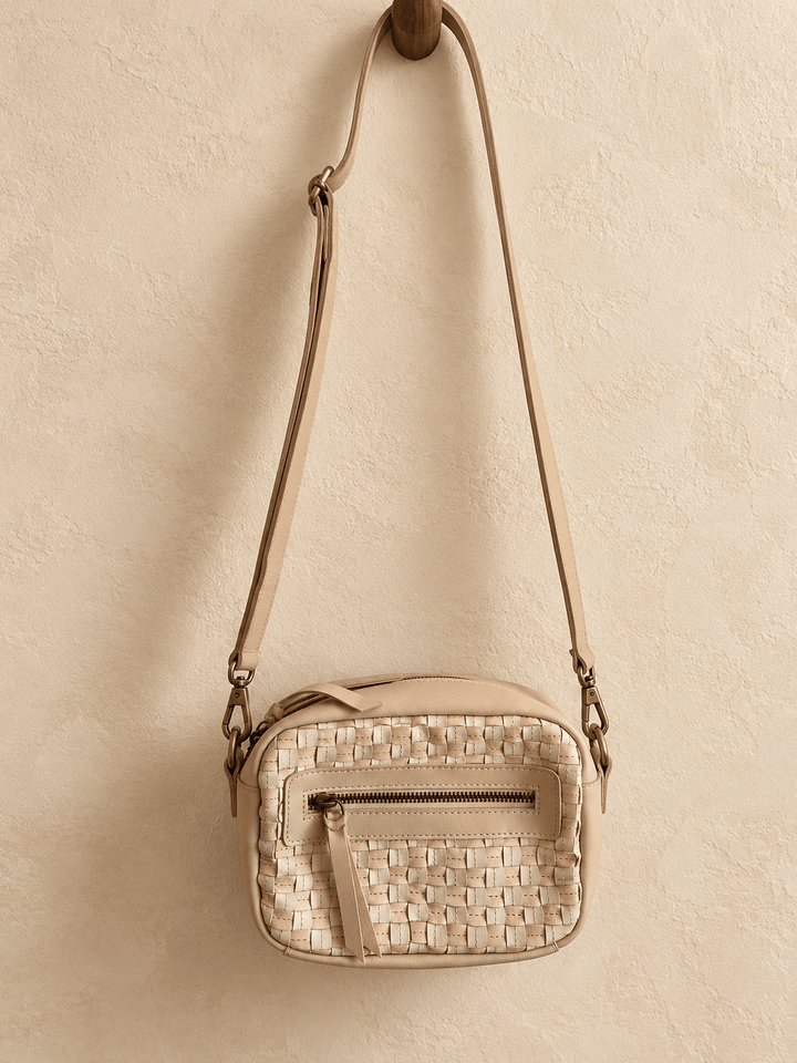 ShopYego Bags Gode Handwoven Leather Mini Crossbody Camera Bag