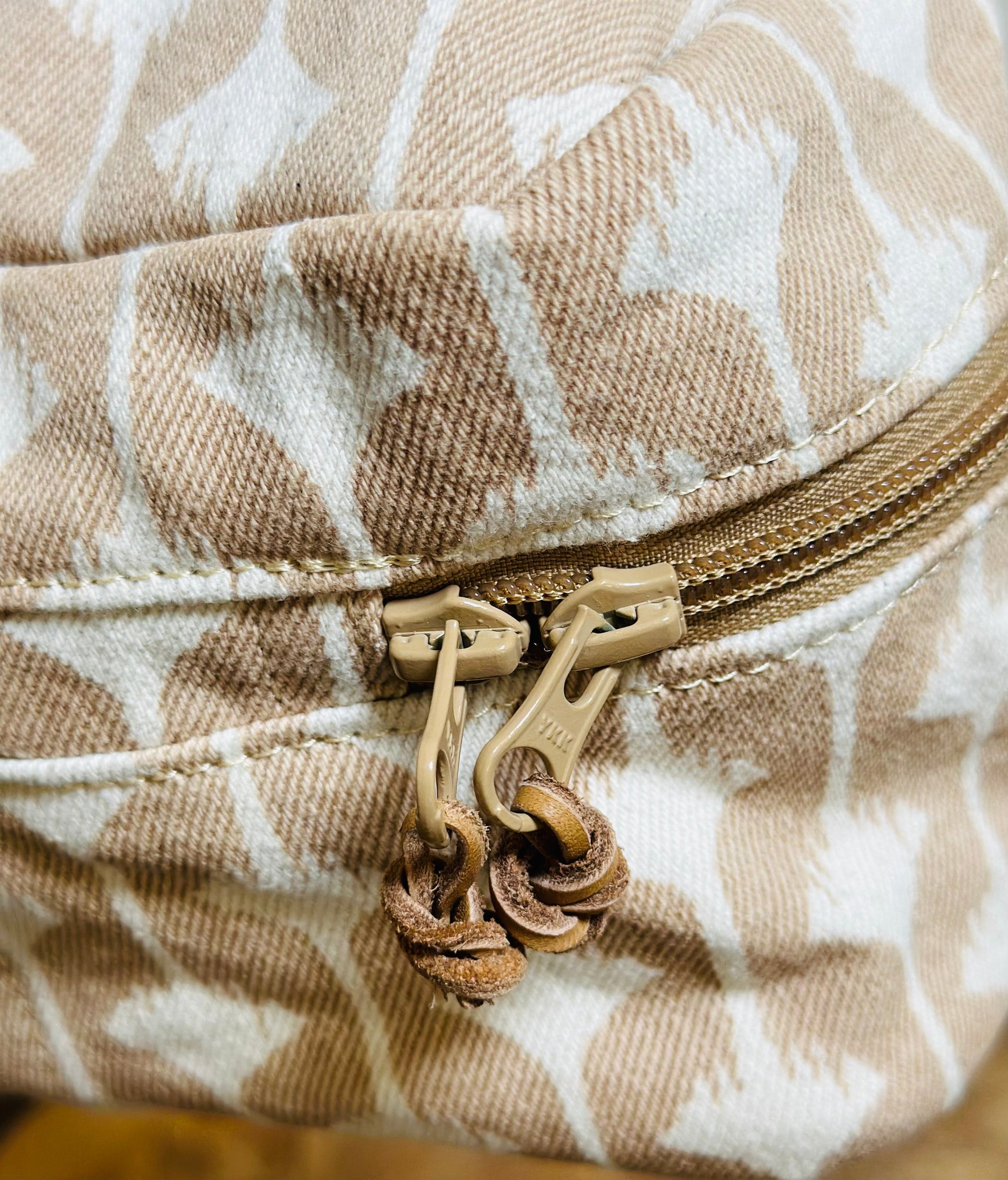 ShopYego Bags Tan Curves Alamata Makeup Bag